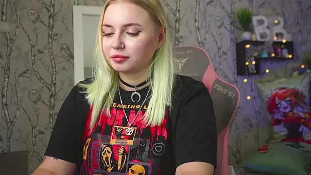 Moon_Valkyrie Live XXX-Chat