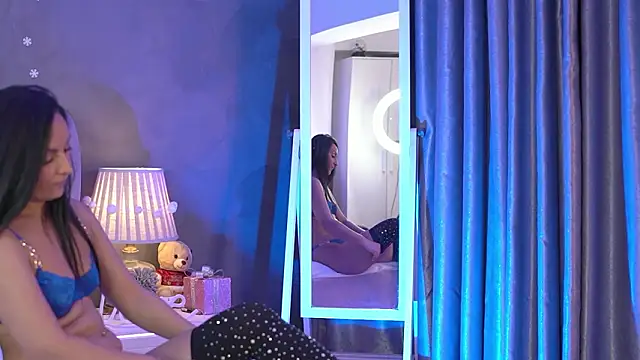 Chat XXX en directo de NovaDiamond