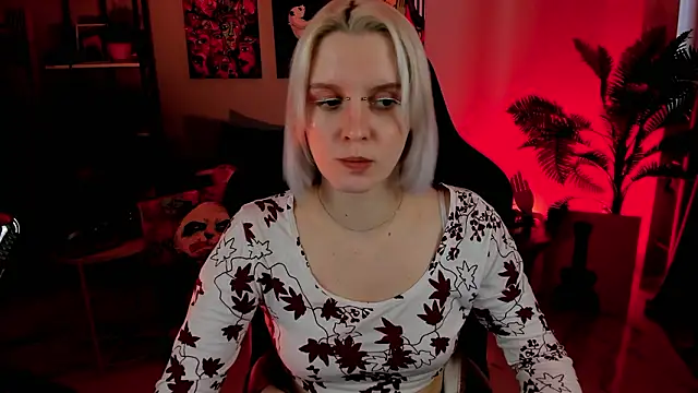 BethanyCloud élő XXX-chatje