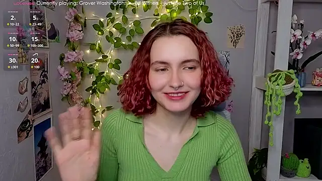 Emily_lune élő XXX-chatje