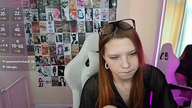 EmberVexen: вебкам-шоу