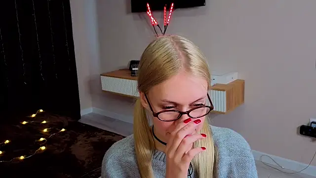 Chat XXX en directo de Emma-Noir