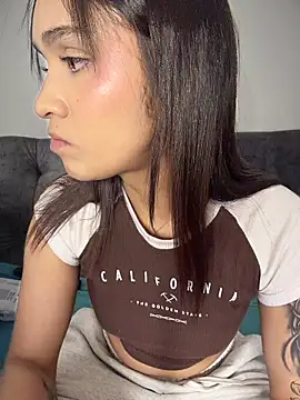 Chat XXX ao vivo de Isabella-Teen