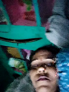 Pooja750 Webcam-Show