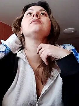 Soli9999 – Naživo XXX chat