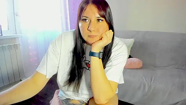 viki_love77 Adlı Modelin Canlı XXX Sohbeti