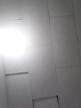 girl_tits' Live XXX Chat