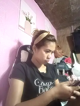 Chat +18 de Cutie_body11 ao vivo