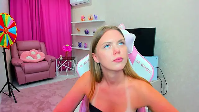 Strawberrye 现场XXX聊天