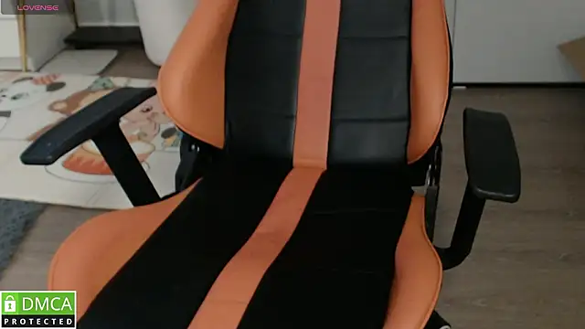 crystalyss Adlı Modelin Canlı XXX Sohbeti