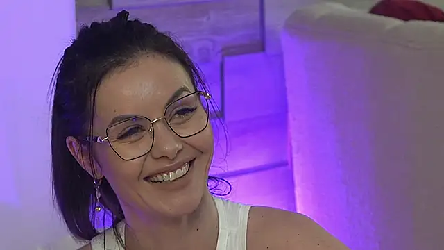 XXX chat uživo modela SeductiveMom