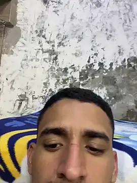 ikaro21 Adlı Modelin Canlı XXX Sohbeti