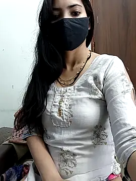 PUNAM456 élő XXX-chatje