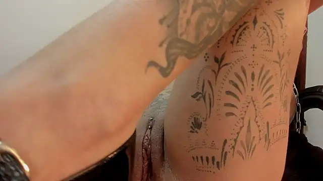 selene_red_ Adlı Modelin Canlı XXX Sohbeti