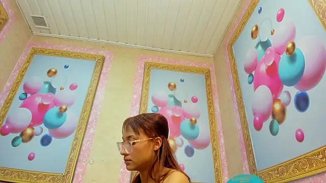 Chat XXX en directo de Jadde_Greyy_