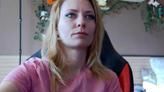 karo123421's Live XXX Chat