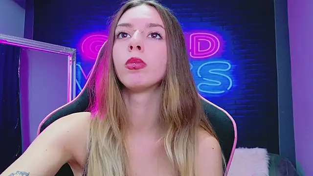 Chatroom XXX en direct de CoraVex