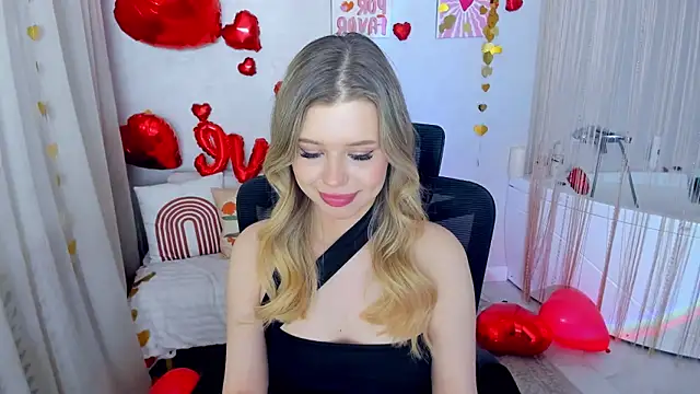 FollowLovee Live XXX Chat