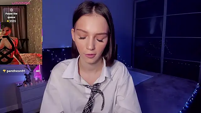 SophieCatty Adlı Modelin Canlı XXX Sohbeti