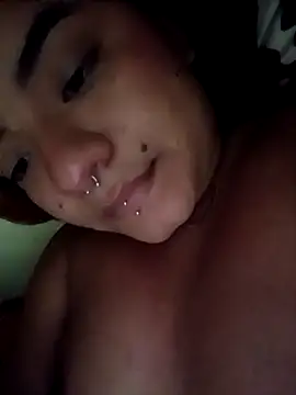 Chatroom XXX en direct de tina_tinitaa