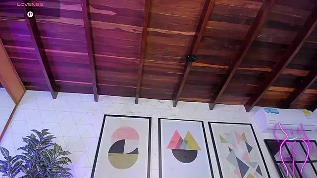 MiaKay1 live XXX chat