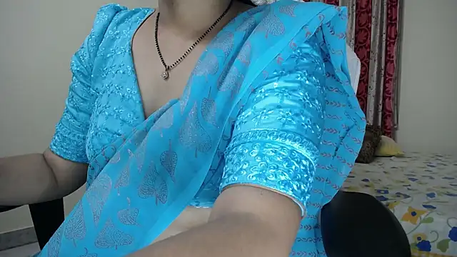 Sexy_HouseWifeeのライブXXXチャット