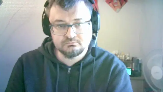 Chat +18 de SirAbuser ao vivo