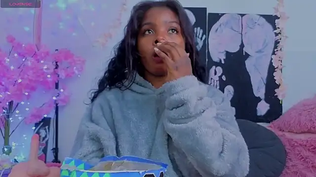 KilyetVera3x's Live XXX Chat