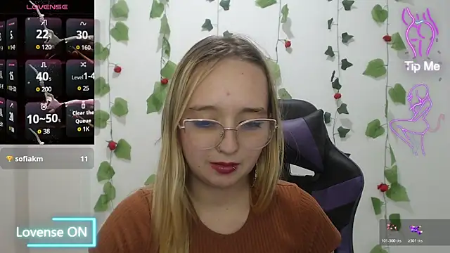 Liaroberts1 Chat XXX live