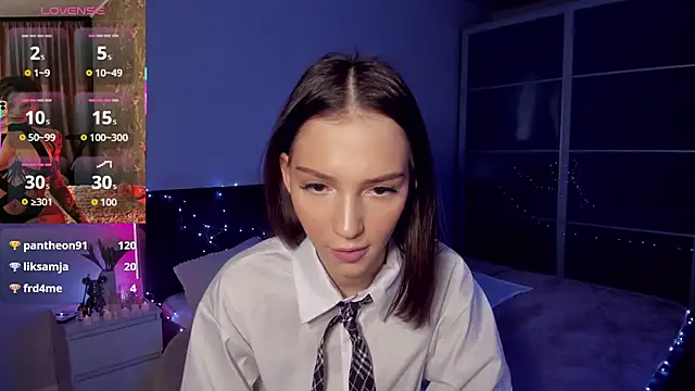 Chat +18 de SophieCatty ao vivo