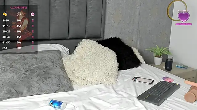 Alejandroo_Montenegro Show in webcam