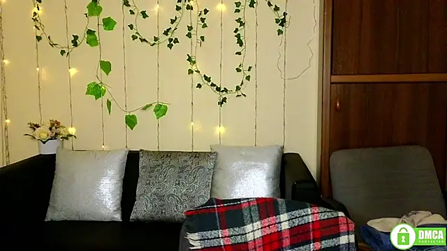 Chat +18 de Alicia_love00 ao vivo