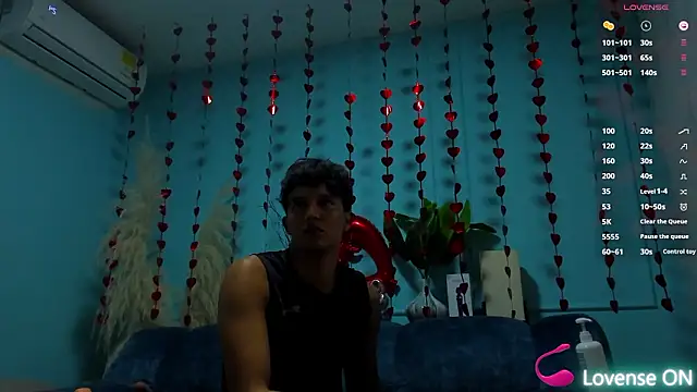 Chat XXX en directo de Leo_Savage_