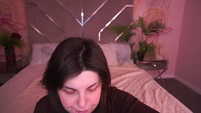 MirandaWong's Live XXX Chat