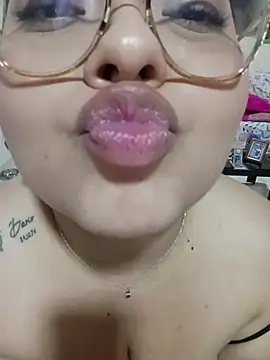 Anna_Lucia88's Live XXX Chat