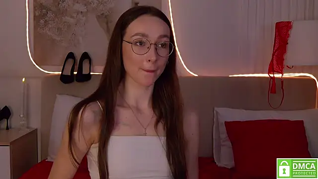 Emily_Simon Live XXX-chat