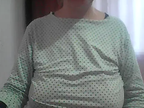 EvelinaRose Adlı Modelin Canlı XXX Sohbeti