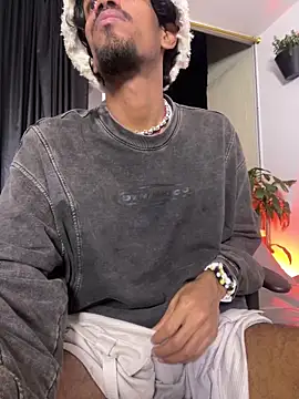 Chatroom XXX en direct de Miguel_bigcock