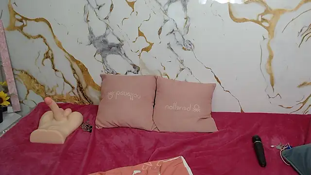 EmilyCoy_ Adlı Modelin Canlı XXX Sohbeti