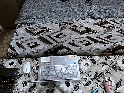 Živý XXX chat Lovelycouple25