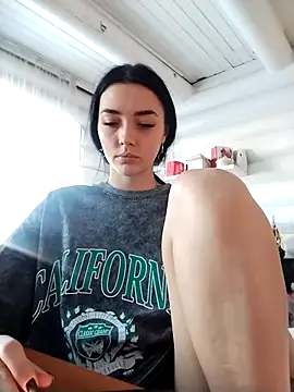 HoTMiA666's Live XXX Chat