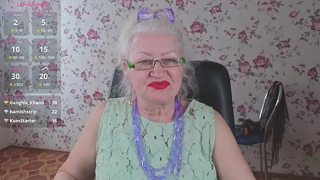 Maya_Mayflower's Live XXX Chat