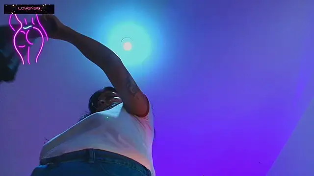 Chat +18 de mei_kora ao vivo