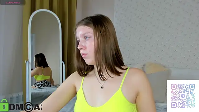 Casandra_Joness Adlı Modelin Canlı XXX Sohbeti