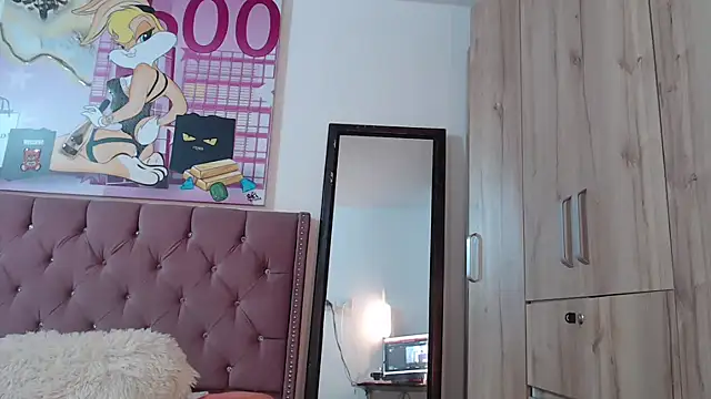 Valen_Brown Adlı Modelin Canlı XXX Sohbeti