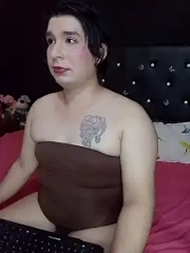 Pokazy przed kamerką – Kaissydoll