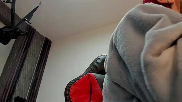 selene_red_ élő XXX-chatje