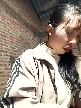 emaame68 Show Webcam