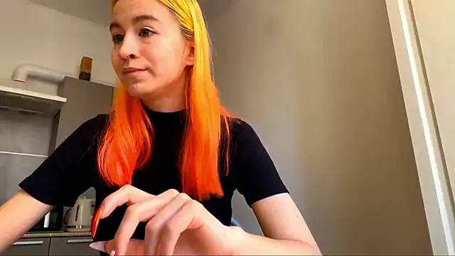 แชท XXX สดของ EmilyHein