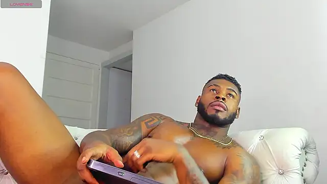 Chatroom XXX en direct de Makonneen